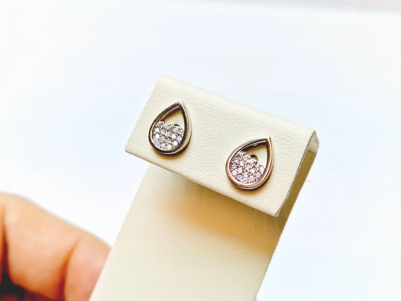 srebrne-sliczne-kolczyki-z-cyrkoniami-925-148g-marka-inna-marka