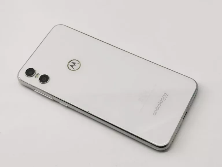 MOTOROLA ONE XT1941-4 64GB/4GB