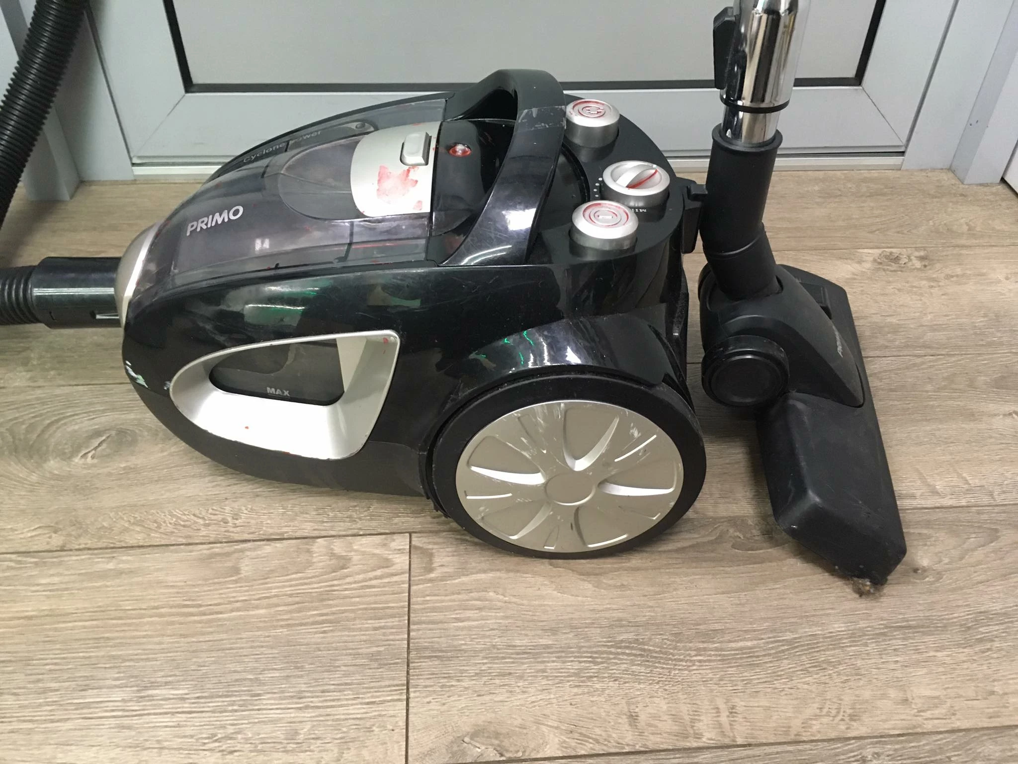 odkurzacz-bezworkowy-primo-cyclone-power-vc9-pla-kolor-dominujacy-niebieski