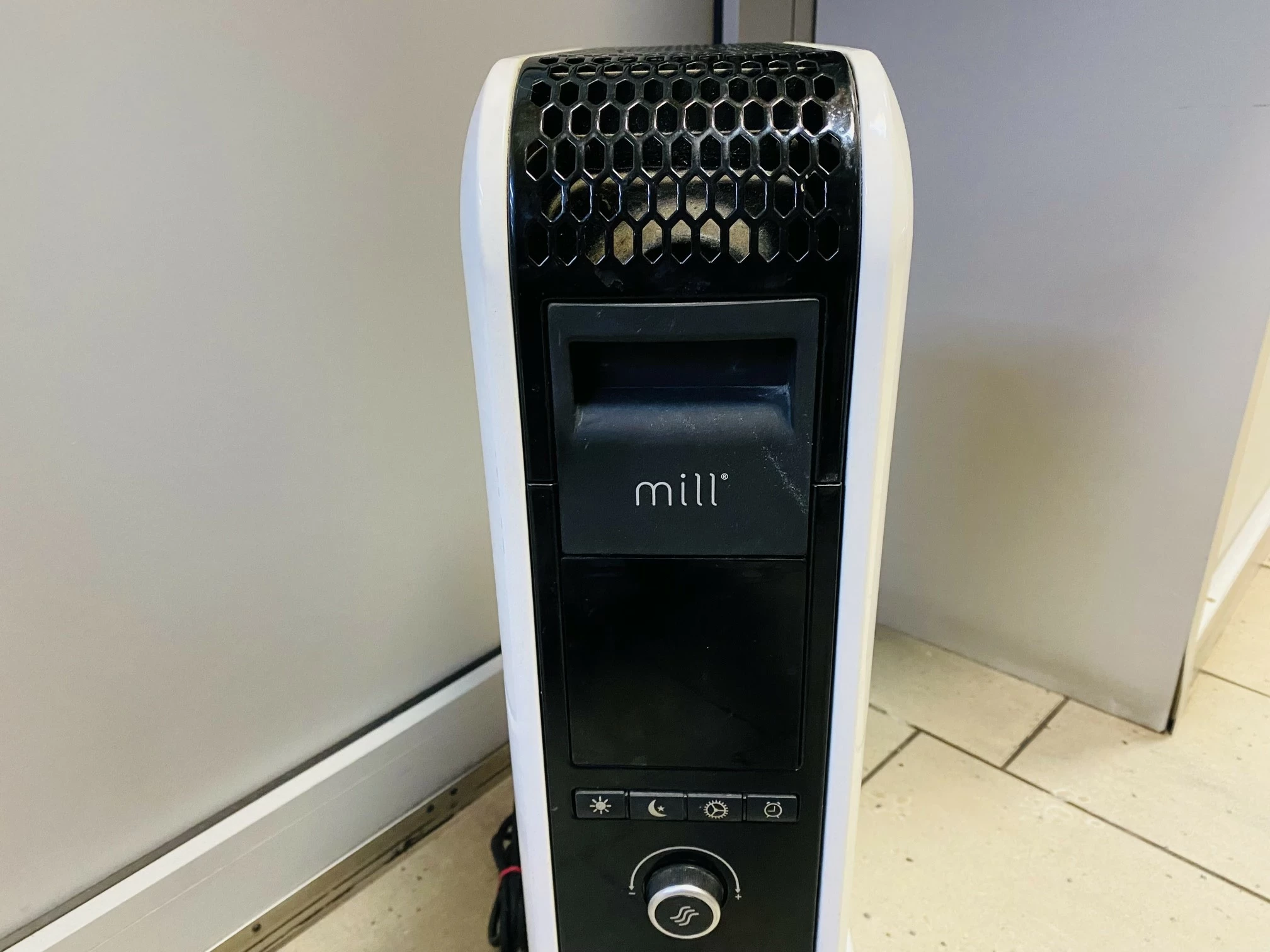 grzejnik-elektryczny-olejowy-mill-marka-mill