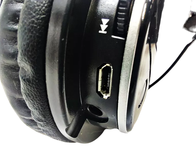 nauszne-sluchawki-bezprzewodowe-noname-czarne-kolor-dominujacy-129357-5