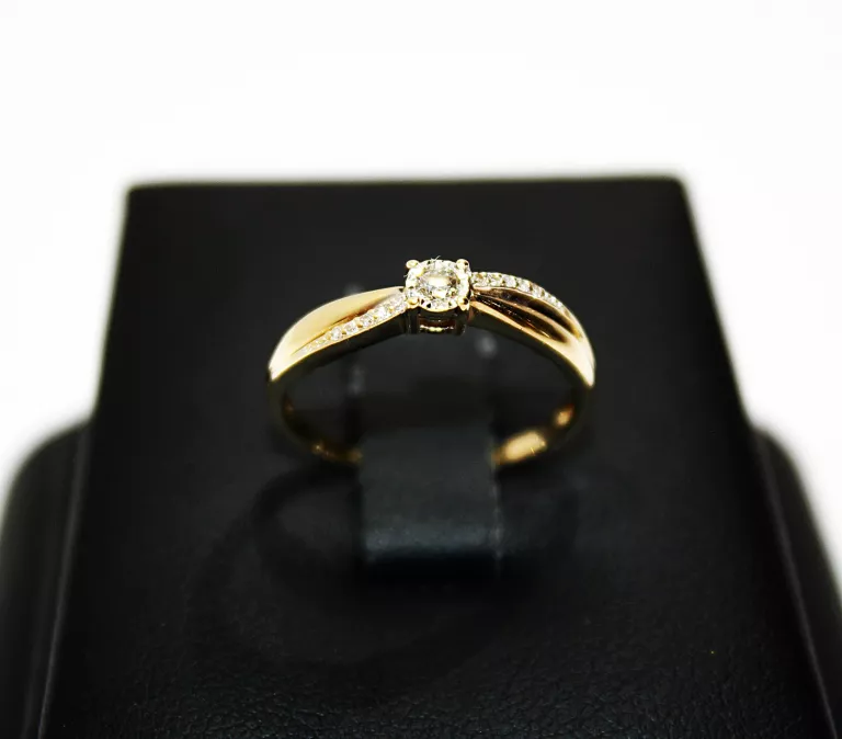 zloty-pierscionek-z-brylantami-375-140g-r-13-rodzaj-2205-2