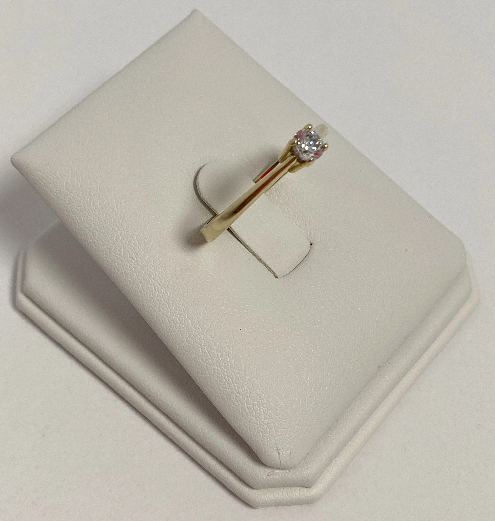 uroczy-zloty-pierscionek-z-oczkiem-ct585-r19-rodzaj-2205-16