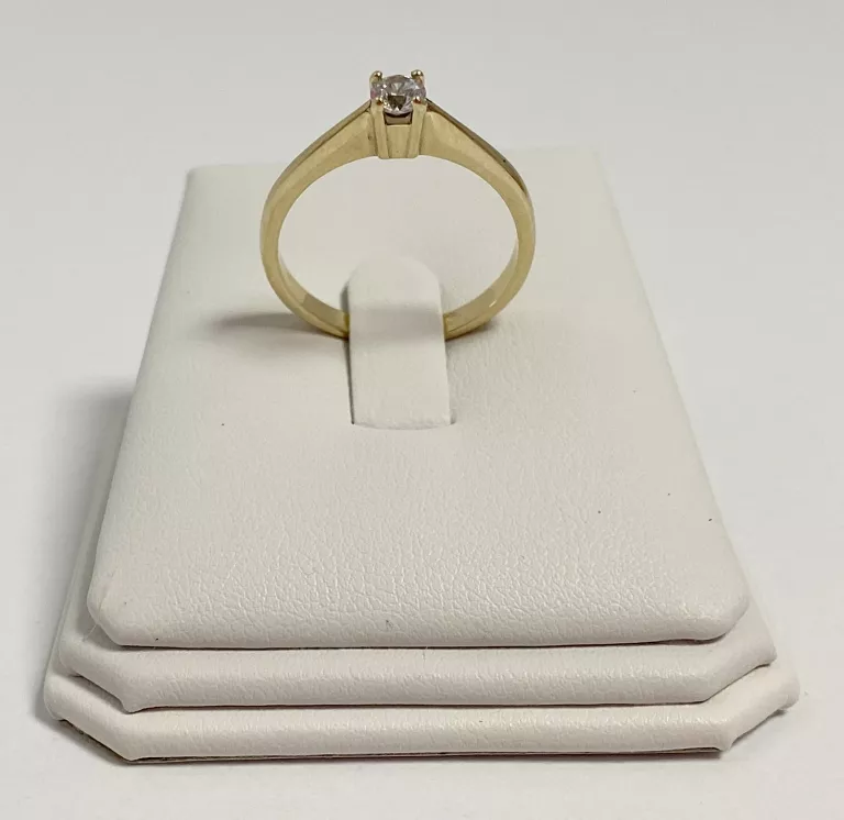 uroczy-zloty-pierscionek-z-oczkiem-ct585-r19-ean-gtin-5905868206203