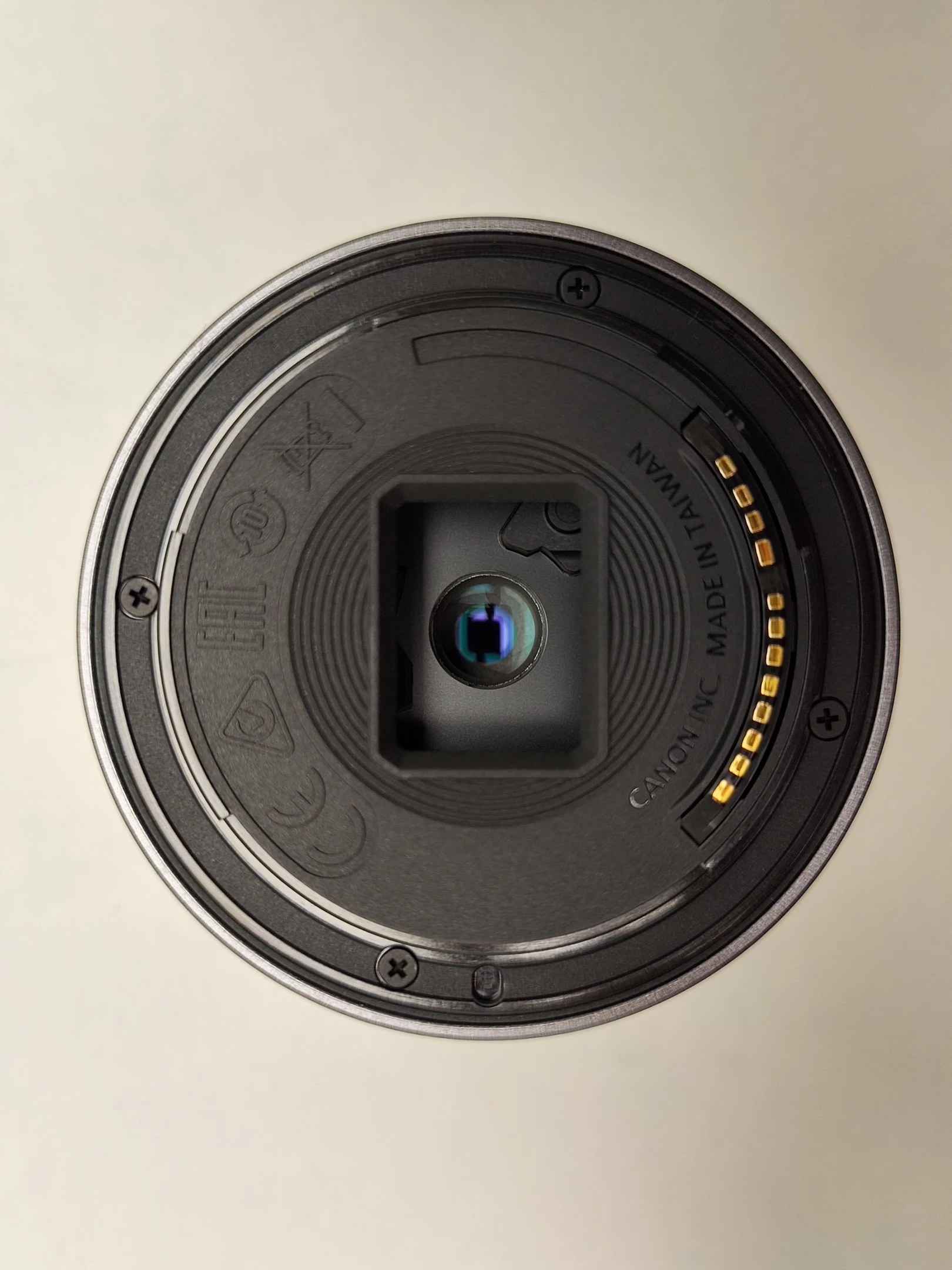 obiektyw-canon-rf-s-18-45mm-f45-63-is-stm-ean-gtin-4549292188325