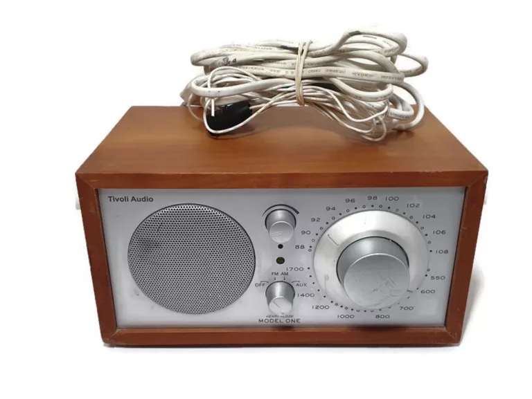 RADIO TIVOLI AUDIO MODEL ONE OKABLOWANIE