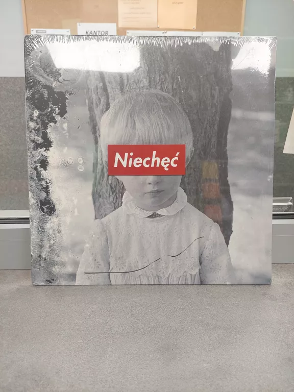WINYL NIECHĘĆ