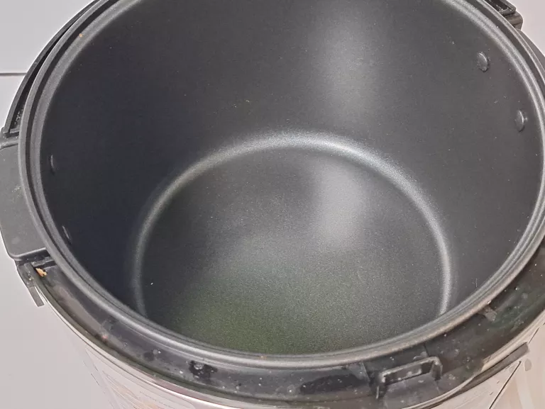 MULTICOOKER GRUNHELM MC-218C 5L