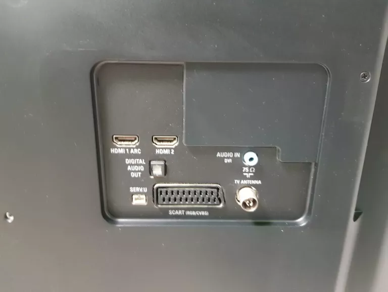 TV PHILIPS 32PHH4200/88 BEZ PILOTA