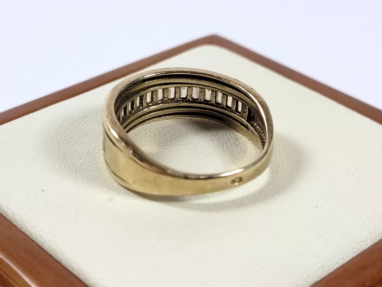 elegancki-zloty-pierscionek-304gr-333pr-material-15835-2
