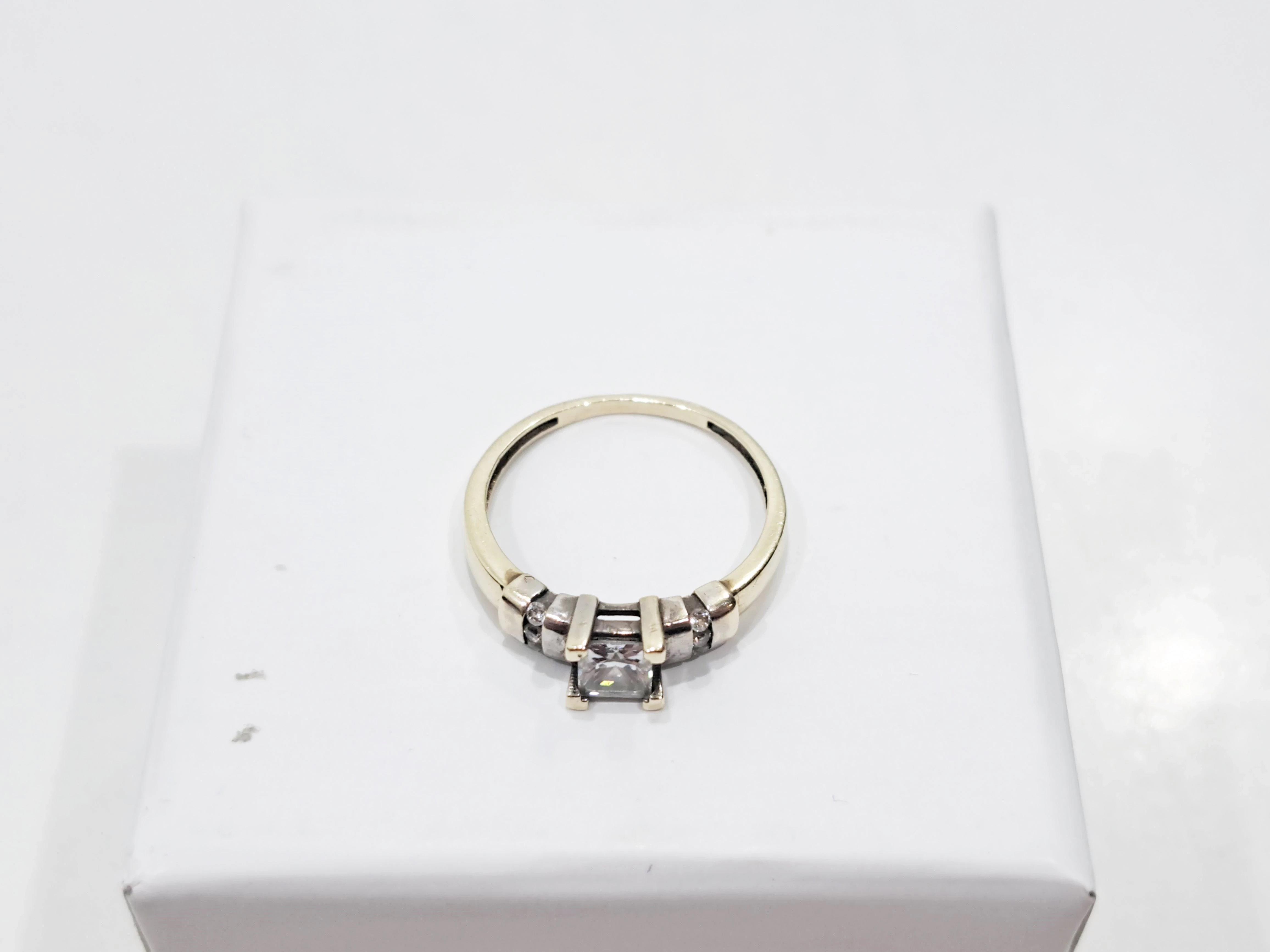 sliczny-zloty-pierscionek-proby-333-kolor-dominujacy-205826-225106