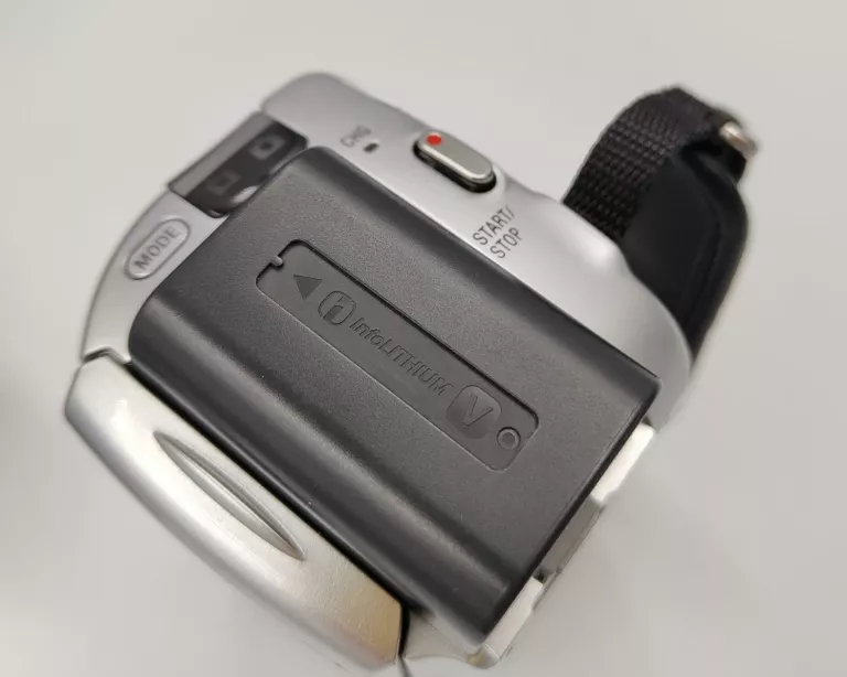 KAMERA CYFROWA SONY DCR-SR68 + ŁAD POKROWIEC