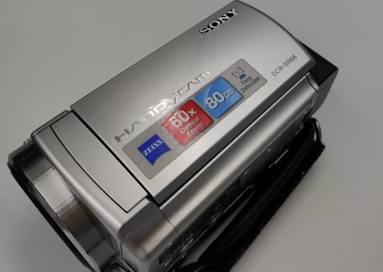 KAMERA CYFROWA SONY DCR-SR68 + ŁAD POKROWIEC