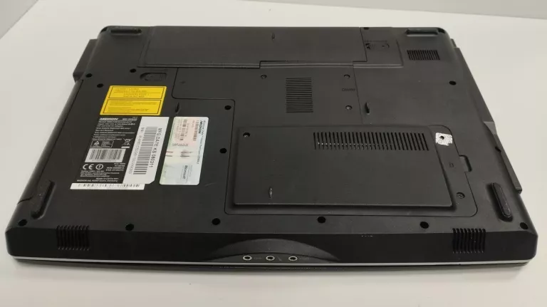 LAPTOP MEDION MD96640 3GB/INTELCORE2DUO/WIN8/250G