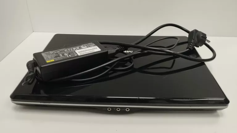 LAPTOP MEDION MD96640 3GB/INTELCORE2DUO/WIN8/250G