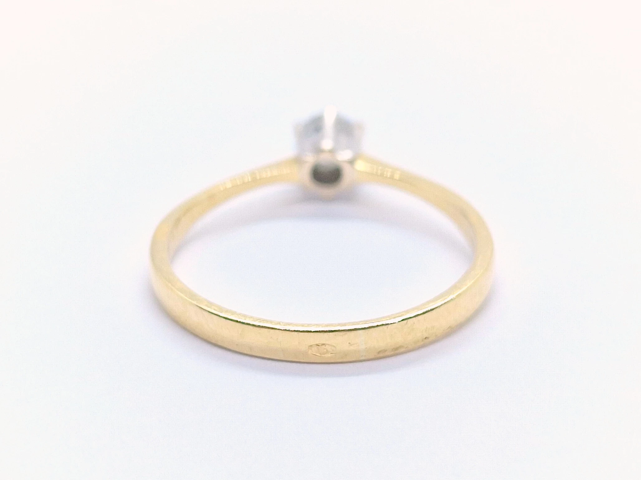 uroczy-zloty-pierscionek-585-14k-198g-r17-plec-15851-1