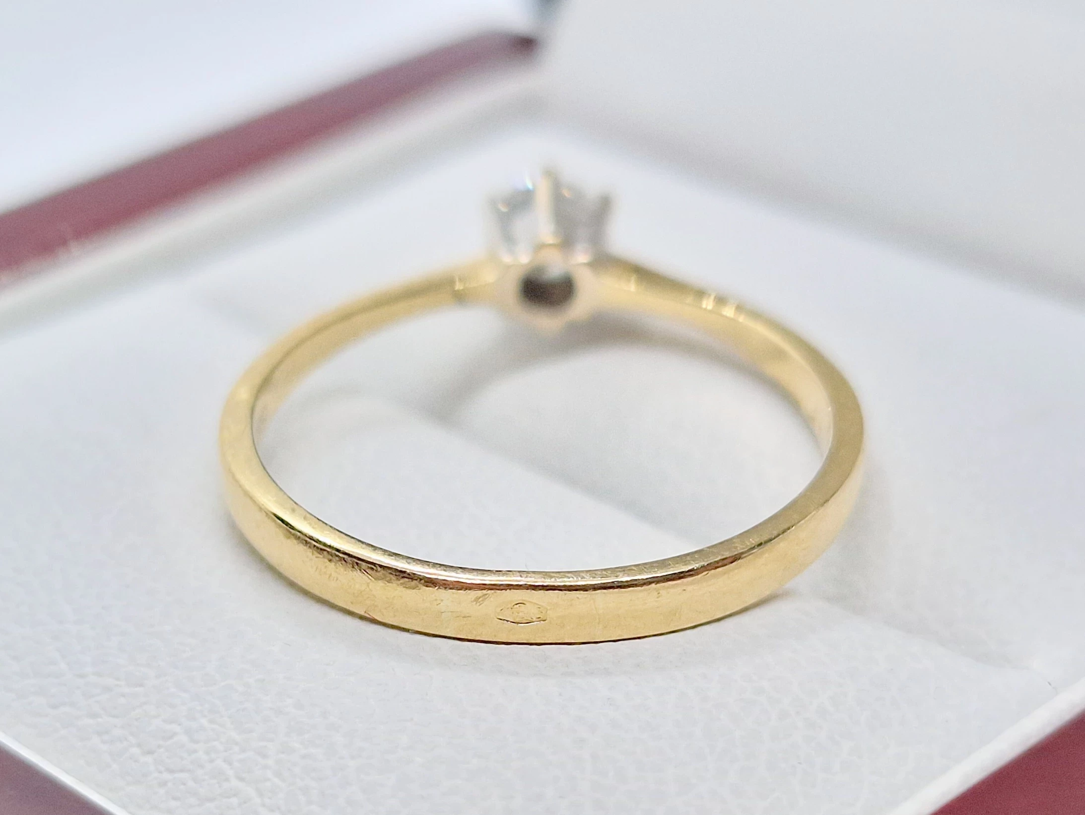 uroczy-zloty-pierscionek-585-14k-198g-r17-kamien-17088-128