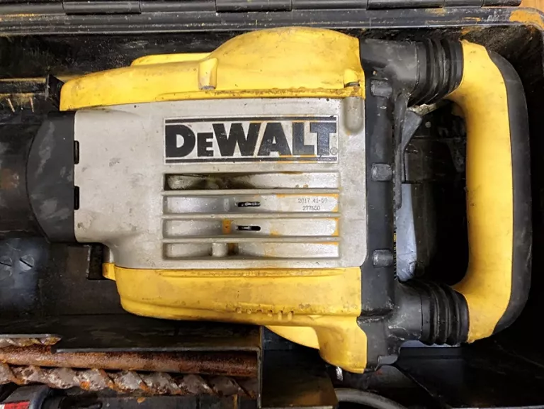 DEWALT D25902K MŁOT WYBURZENIOWY SDS-MAX 19J