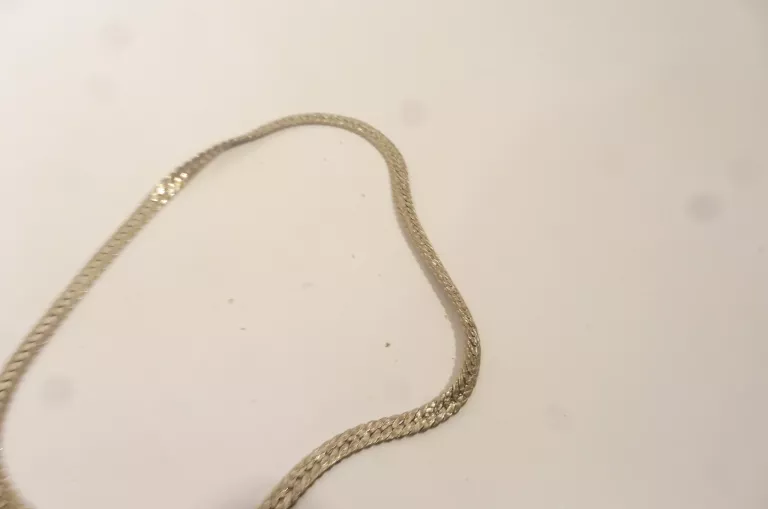 lancuszek-w-kolorze-srebrnym-42cm-plec-15851-1