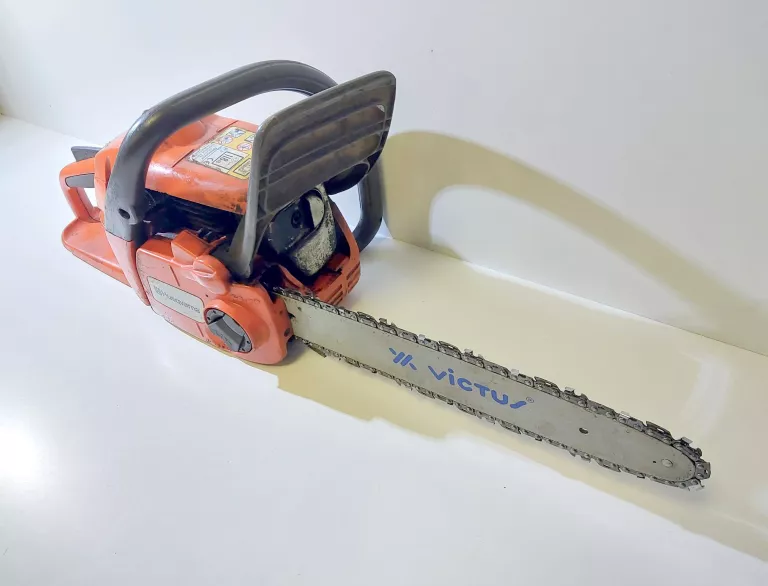 PIŁA SPALINOWA HUSQVARNA 240