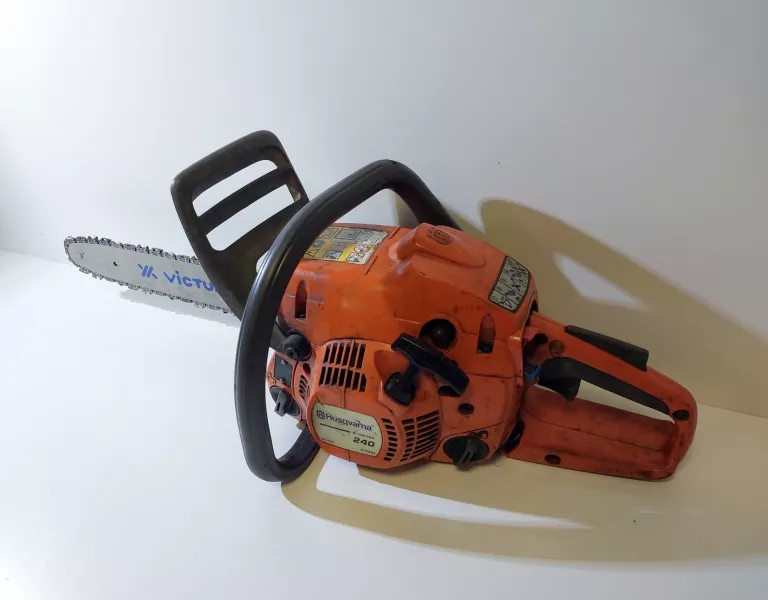 PIŁA SPALINOWA HUSQVARNA 240