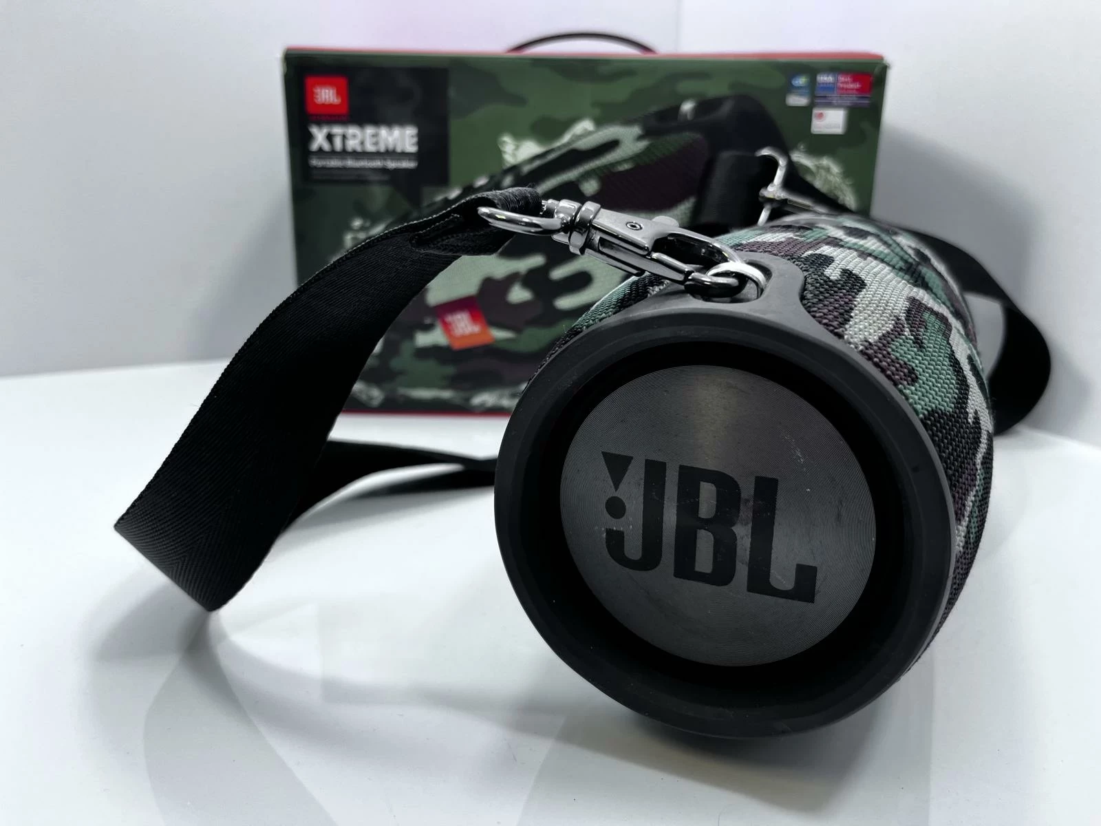 glosnik-bt-jbl-xtreme-moro-pud-uszkodzona-bateria-kolor-wielokolorowy