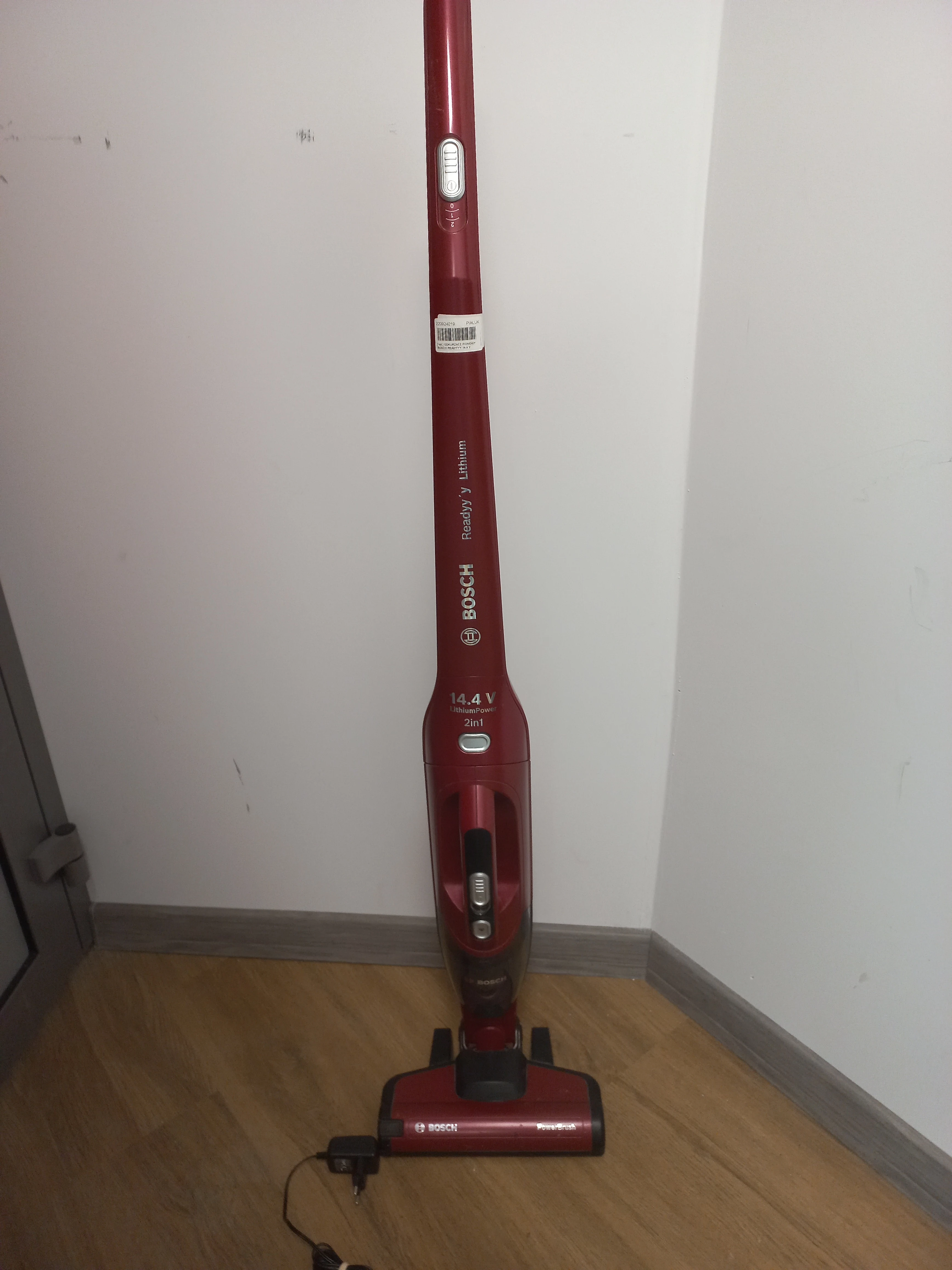 odkurzacz-pionowy-bosch-readyyy-144-v-bbh2p14l-stan-uzywany
