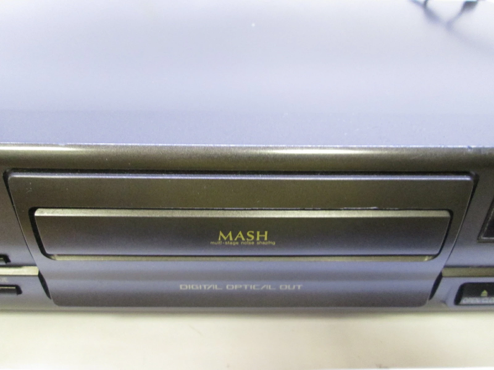 odtwarzacz-cd-technics-sl-pg490-czarny-pilot-marka-technics