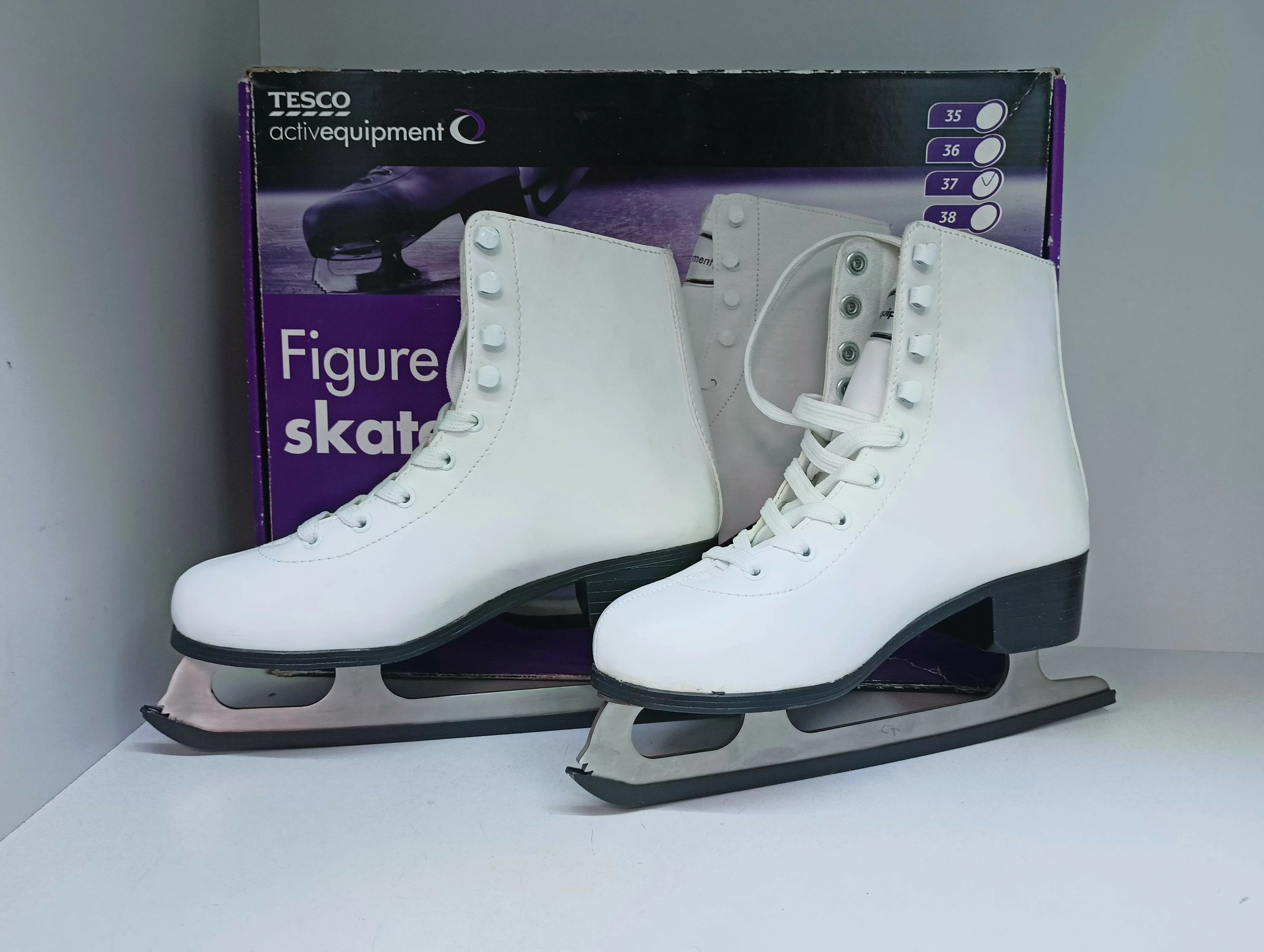 lyzwy-figurowe-r37-tesco-czytaj-powstancow-25-siemianowice