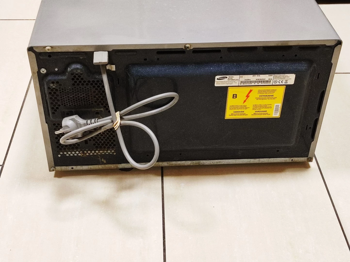 mikrofala-samsung-me732k-model-me732k