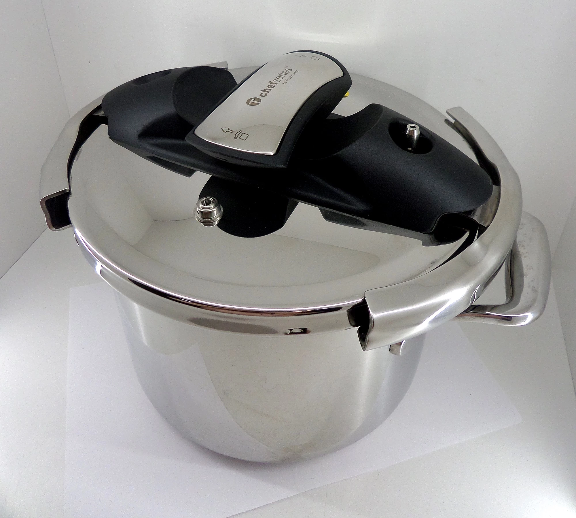 szybkowar-chefseries-tupperware-55l-pilsudskiego-8-konskie-unico