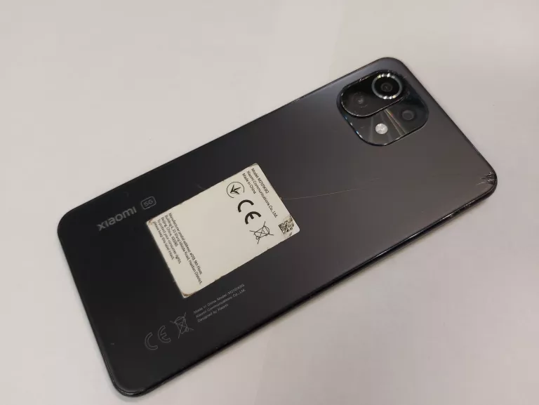 telefon-xiaomi-mi-11-lite-przekatna-ekranu-655