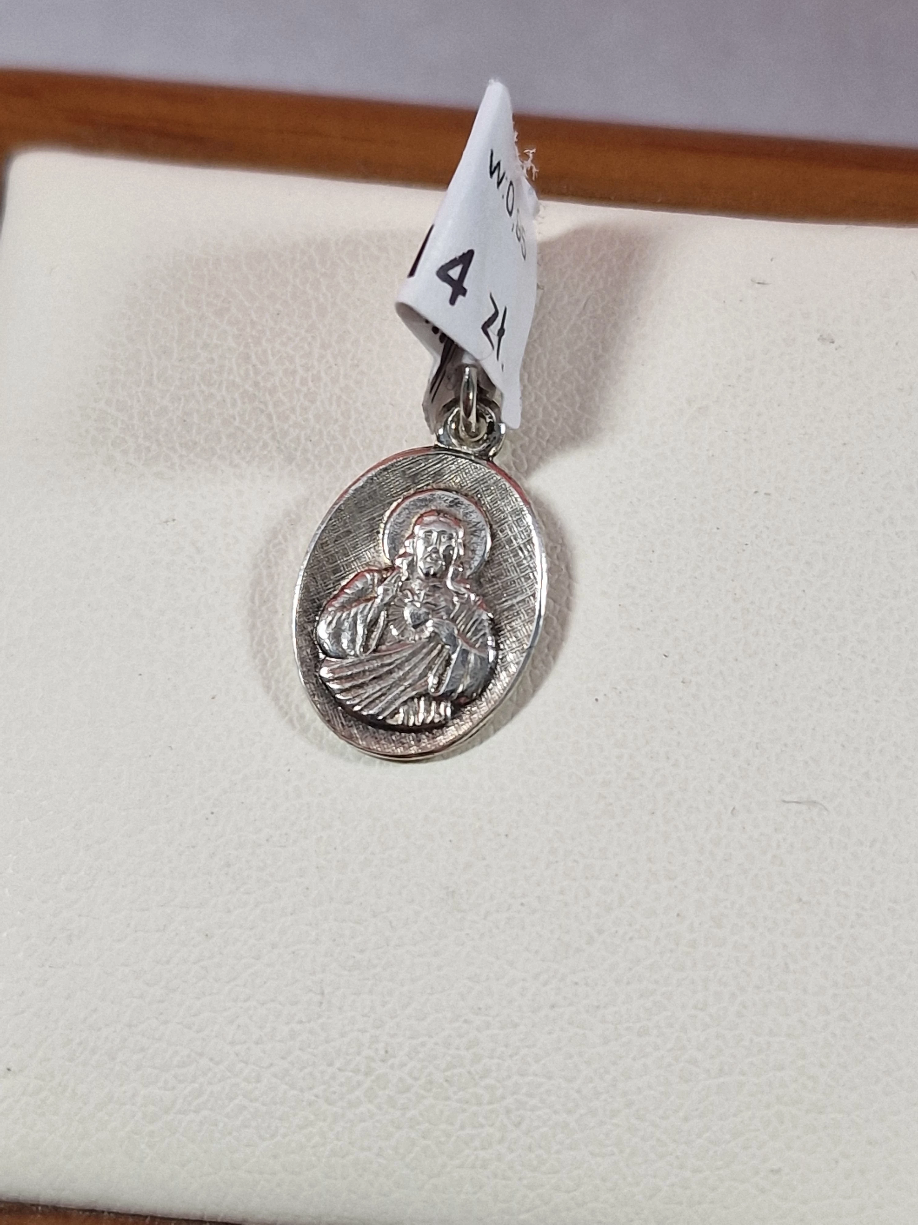 srebrny-wisiorek-maryjka-925-095g-emilii-gierczak-35-szczecin-rs