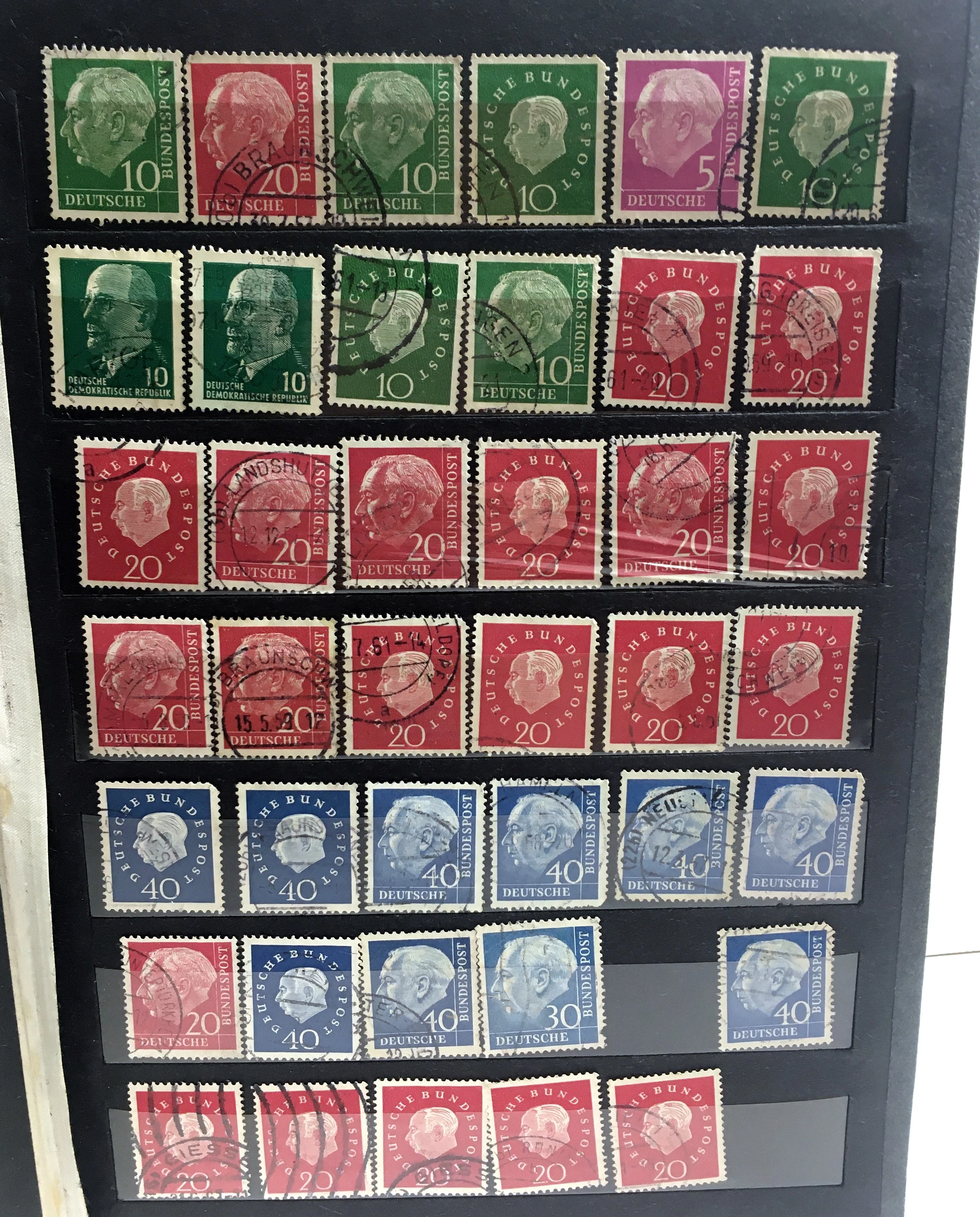 klaser-znaczki-pocztowe-zagraniczne-swiat-ok-750-plac-imbramowski-121-krakow