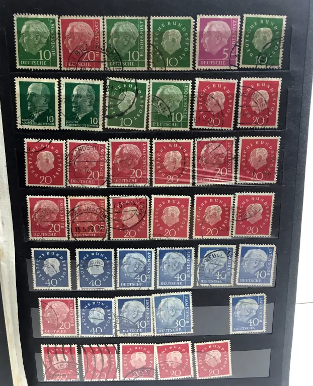 KLASER ZNACZKI POCZTOWE ZAGRANICZNE ŚWIAT OK. 750