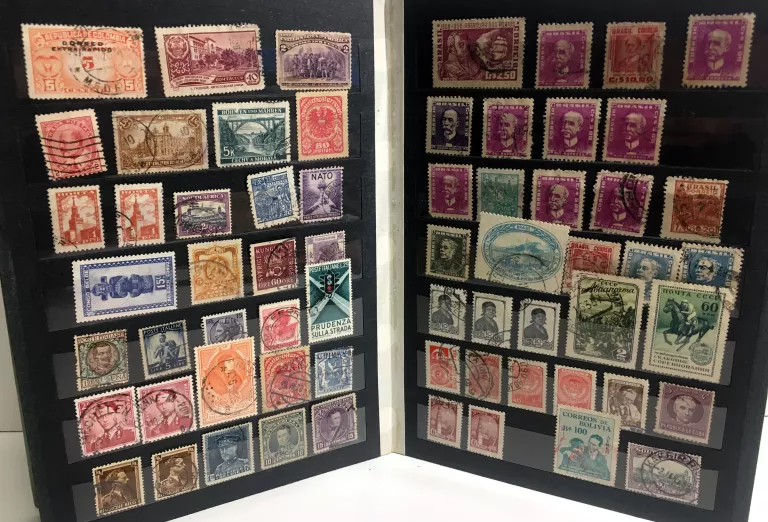 klaser-znaczki-pocztowe-zagraniczne-swiat-ok-750-rodzaj-mieszany