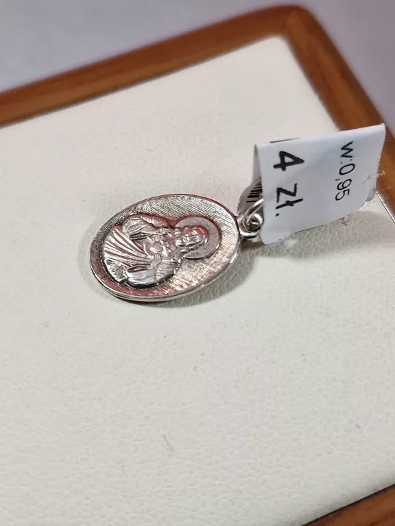 srebrny-wisiorek-maryjka-925-095g-rodzaj-2205-2