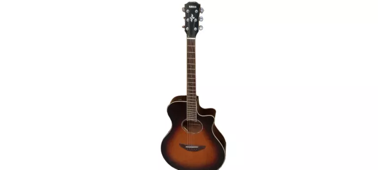 GITARA YAMAHA APX 600 + POKROWIEC