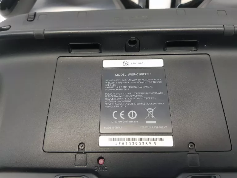 KONSOLA NINTENDO WII U 8GB DWA PADY