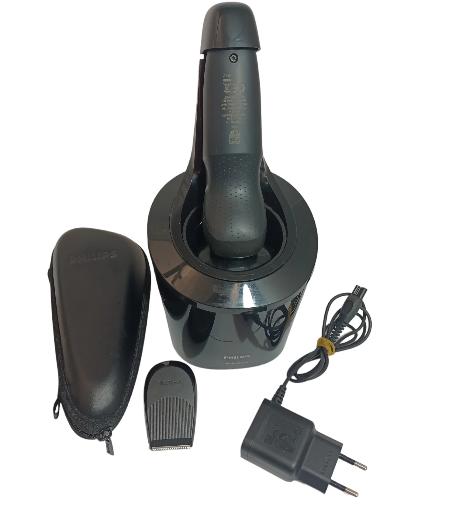 golarka-philips-s6680-wraz-z-akcesoriami-stan-uzywany