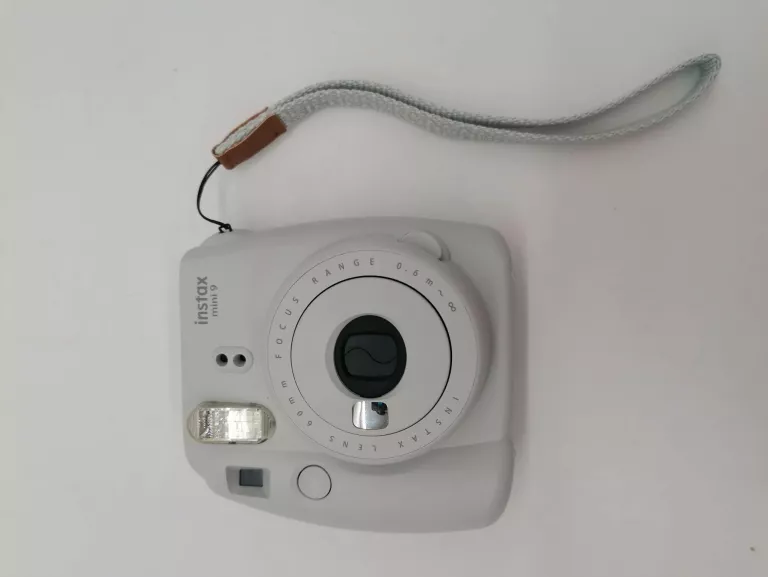APARAT INSTAX MINI 9 W ETUI