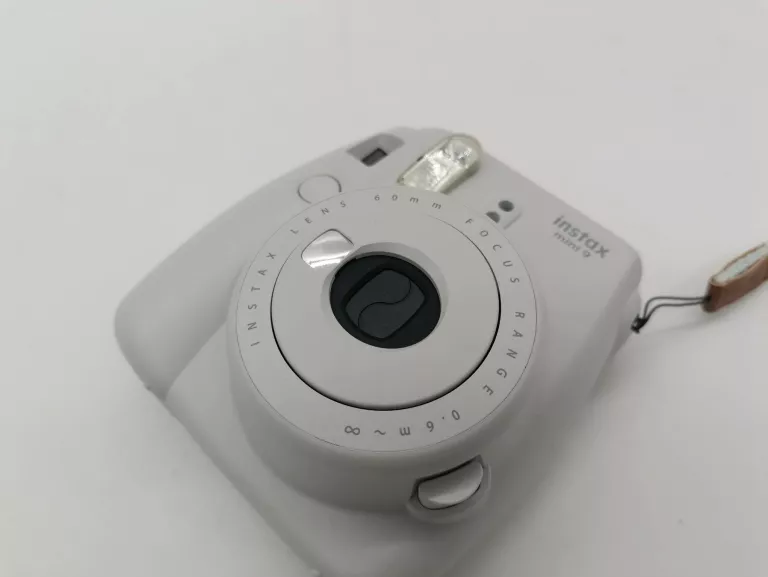 APARAT INSTAX MINI 9 W ETUI