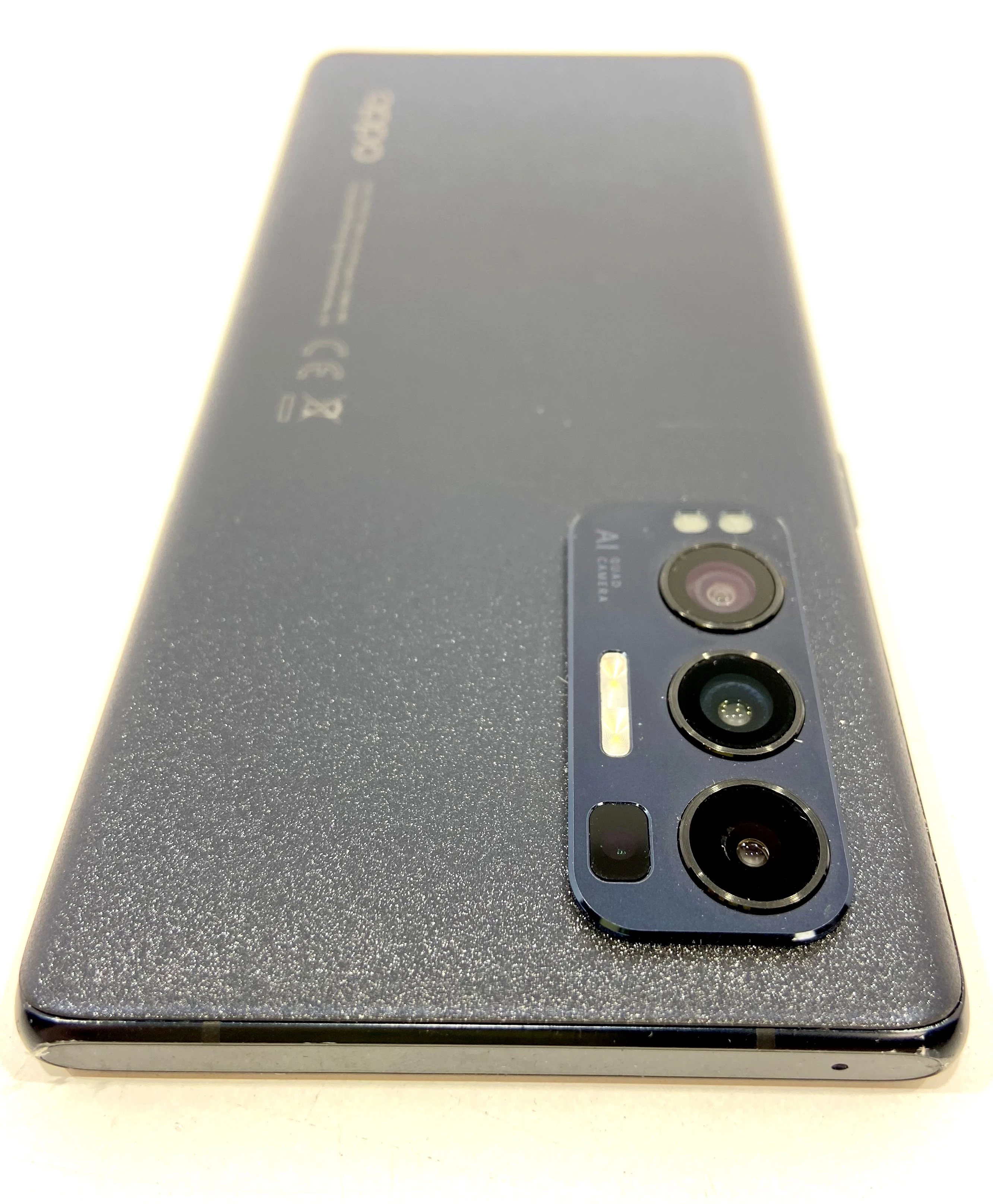 telefon-oppo-find-x3-neo-5g-cph2207-12256gb-przekatna-ekranu-655