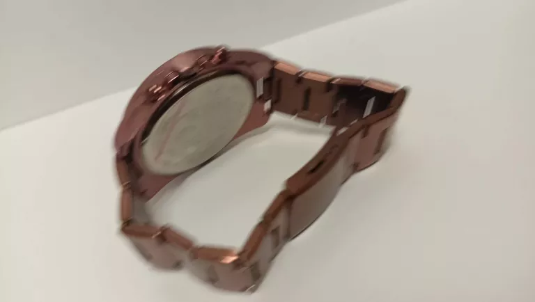 zegarek-typ-nareczny