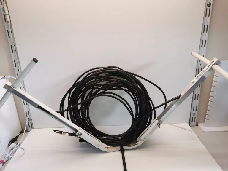 ANTENA ZEWNĘTRZNA AK C2 UNI KOMINOWA