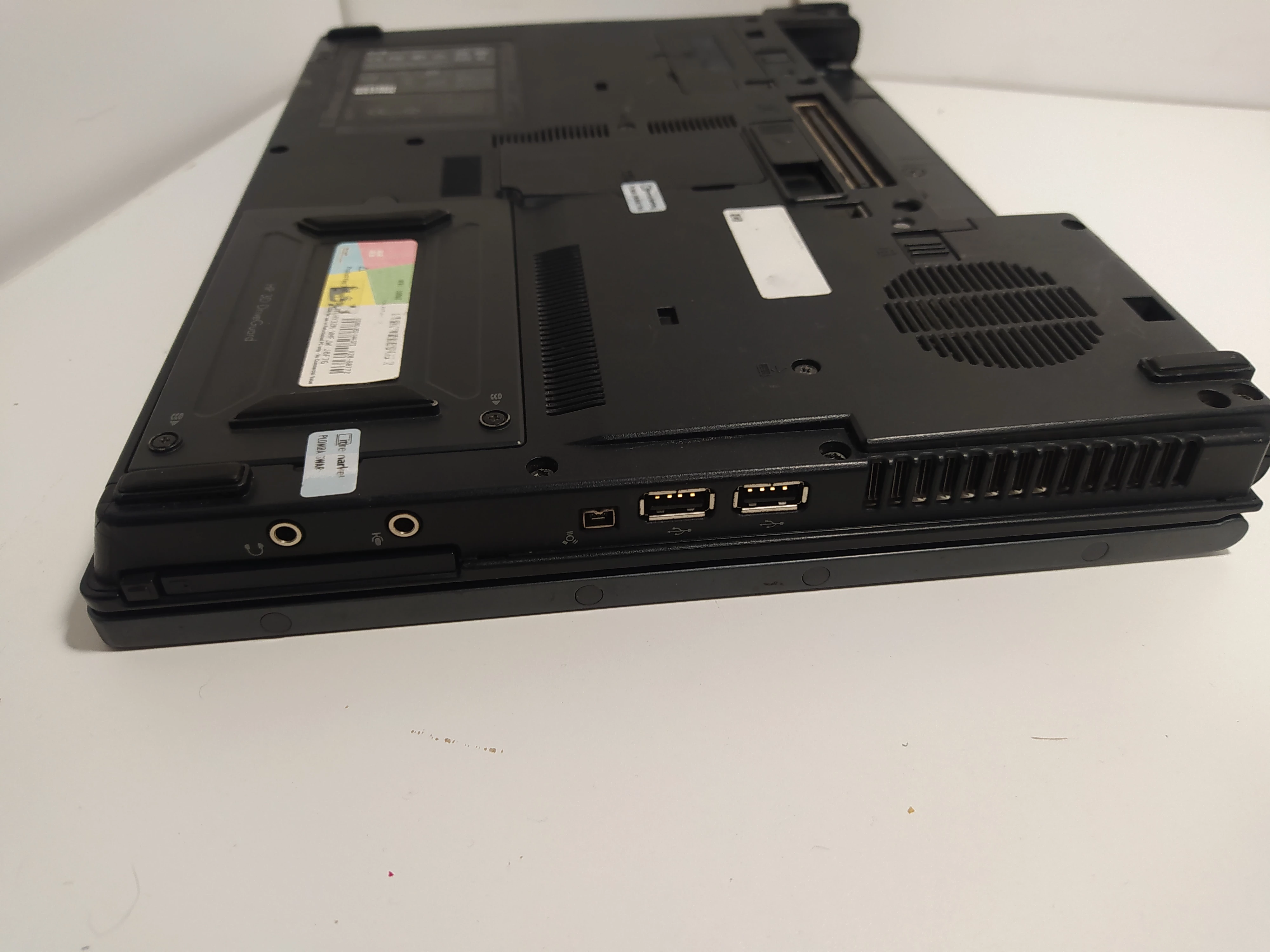 laptop-hp-compaq-6910p-hstnn-c31c-3gb-250-gb-seria-procesora-intel-core-2-duo