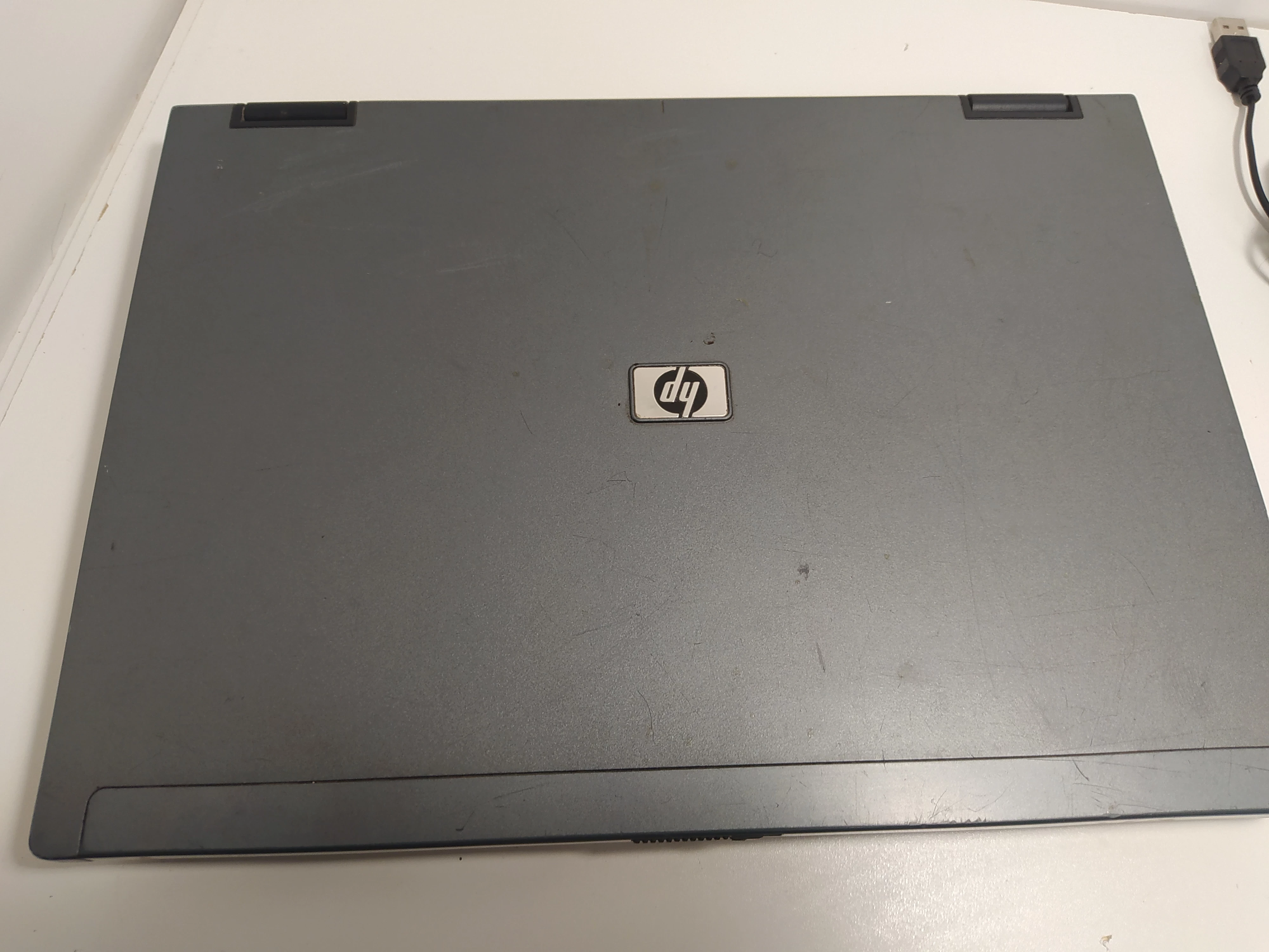 laptop-hp-compaq-6910p-hstnn-c31c-3gb-250-gb-przekatna-ekranu-141