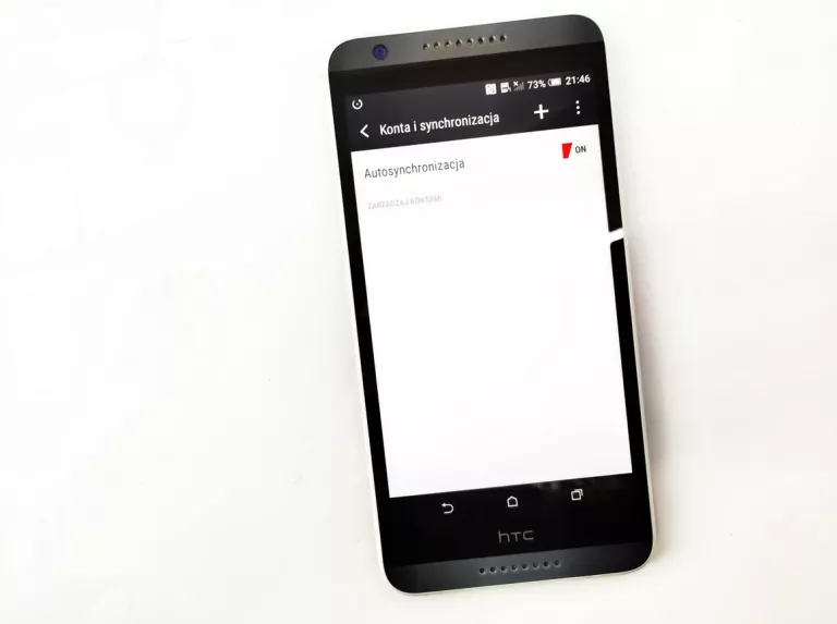 telefon-htc-desire-820-pamiec-ram-2-gb