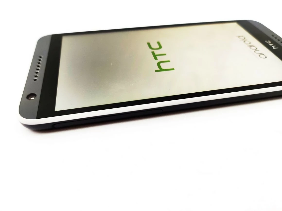 telefon-htc-desire-820-ean-gtin-190198066824