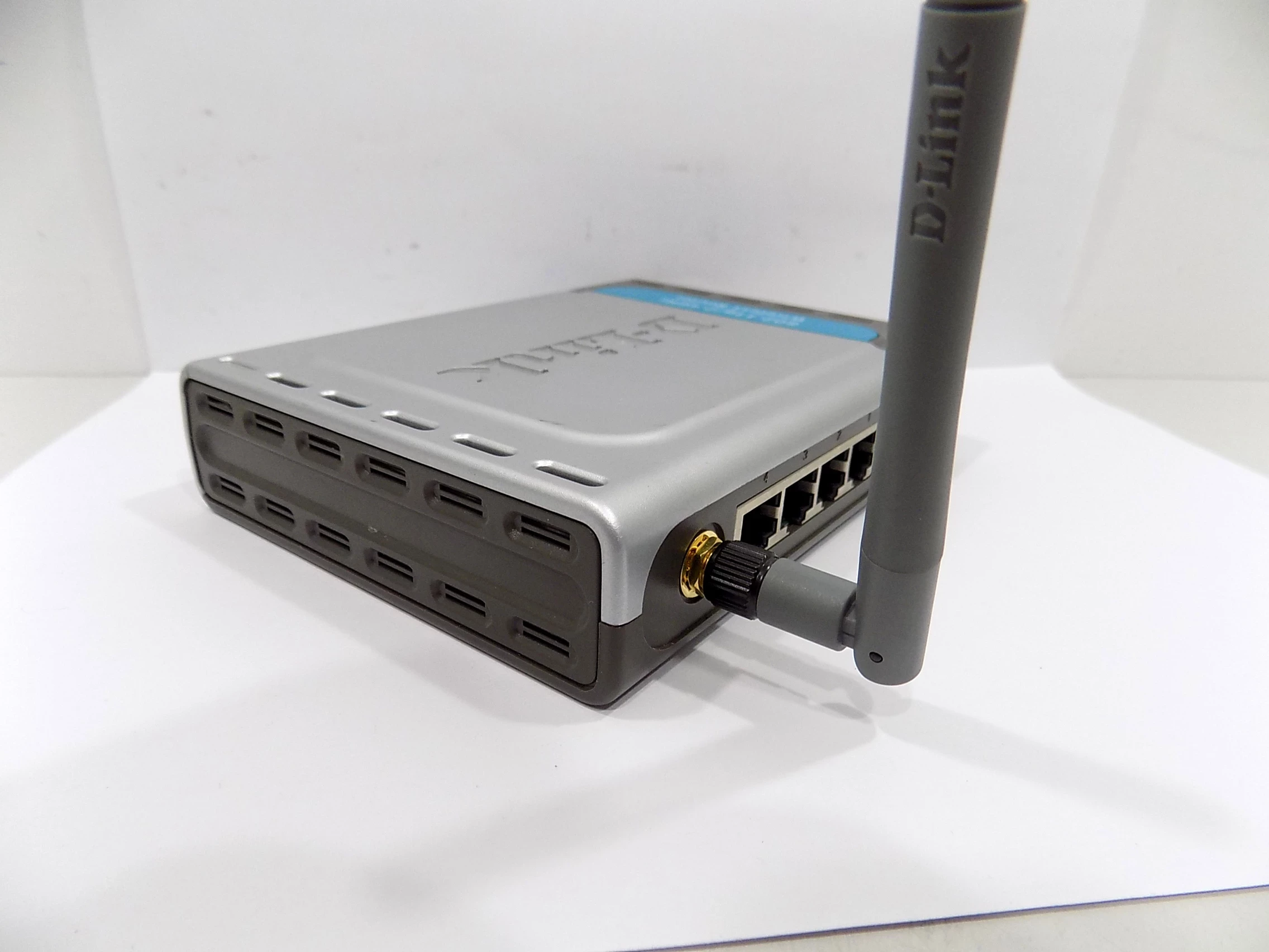 router-d-link-di-524-wireless-g-komplet-standard-pracy-portow-lan-10100-mbps